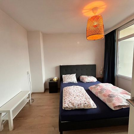 Lovely And Spacious Apartment In 퓨머랜드 외부 사진